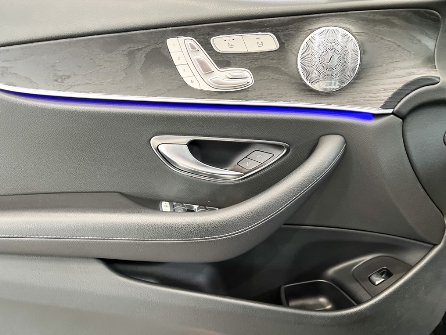 Used Mercedes-Benz E-Class E 300 4MATIC Sedan 2019 | Luxury Motor Club. Franklin Square, New York Used Mercedes-Benz E-Class E 300 4MATIC Sedan 2019 | Luxury Motor Club. Franklin Square, New York