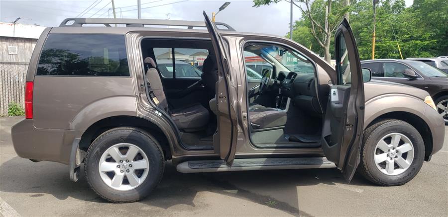 2008 Nissan Pathfinder 4WD 4dr V6 S, available for sale in Little Ferry, New Jersey | Victoria Preowned Autos Inc. Little Ferry, New Jersey 2008 Nissan Pathfinder 4WD 4dr V6 S, available for sale in Little Ferry, New Jersey | Victoria Preowned Autos Inc. Little Ferry, New Jersey