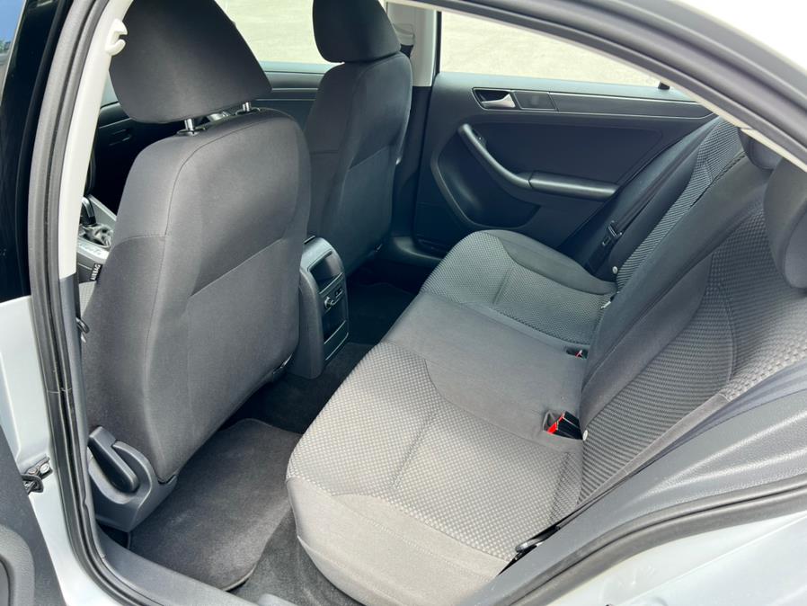 2014 Volkswagen Jetta Sedan 4dr Auto S, available for sale in Plantsville, Connecticut | L&S Automotive LLC. Plantsville, Connecticut 2014 Volkswagen Jetta Sedan 4dr Auto S, available for sale in Plantsville, Connecticut | L&S Automotive LLC. Plantsville, Connecticut