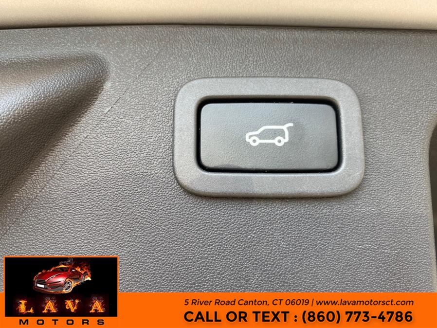 2016 Land Rover Discovery Sport AWD 4dr HSE, available for sale in Canton, Connecticut | Lava Motors. Canton, Connecticut 2016 Land Rover Discovery Sport AWD 4dr HSE, available for sale in Canton, Connecticut | Lava Motors. Canton, Connecticut