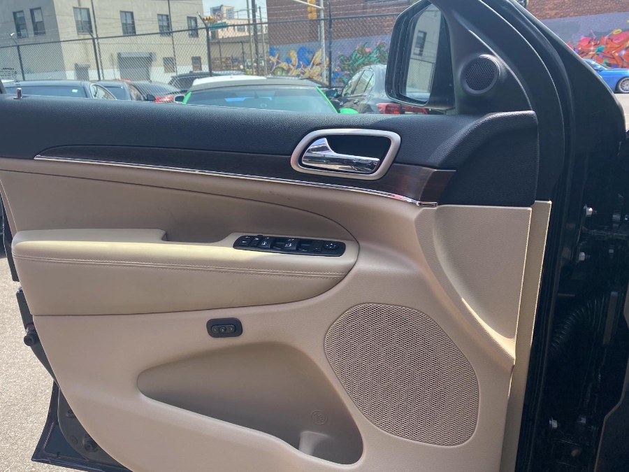 Used Jeep Grand Cherokee 4WD 4dr Limited 2015 | RT Auto Center LLC. Newark, New Jersey Used Jeep Grand Cherokee 4WD 4dr Limited 2015 | RT Auto Center LLC. Newark, New Jersey