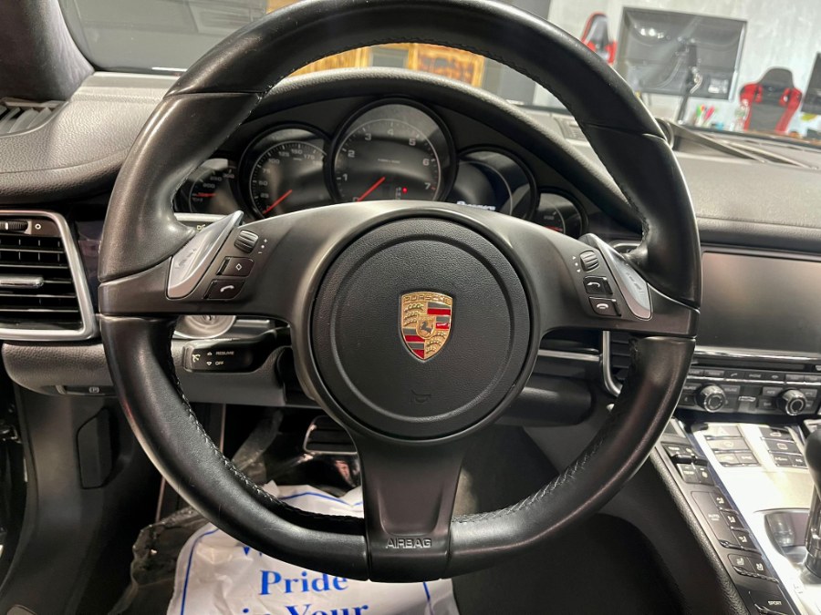 Used Porsche Panamera 4dr HB 2014 | RT Auto Center LLC. Newark, New Jersey Used Porsche Panamera 4dr HB 2014 | RT Auto Center LLC. Newark, New Jersey