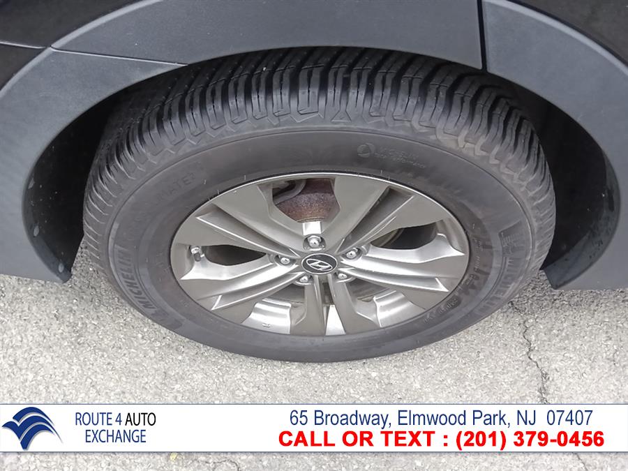 Used Hyundai Santa Fe Sport FWD 4dr 2.4 2014 | Route 4 Auto Exchange. Elmwood Park, New Jersey Used Hyundai Santa Fe Sport FWD 4dr 2.4 2014 | Route 4 Auto Exchange. Elmwood Park, New Jersey
