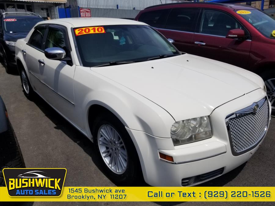 2010 Chrysler 300 4dr Sdn Touring Signature RWD, available for sale in Brooklyn, New York | Bushwick Auto Sales LLC. Brooklyn, New York