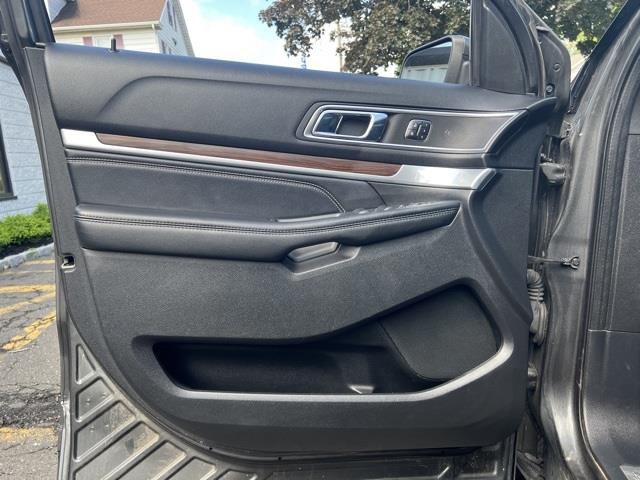 Used Ford Explorer Limited 2017 | Blasius Federal Road. Brookfield, Connecticut Used Ford Explorer Limited 2017 | Blasius Federal Road. Brookfield, Connecticut