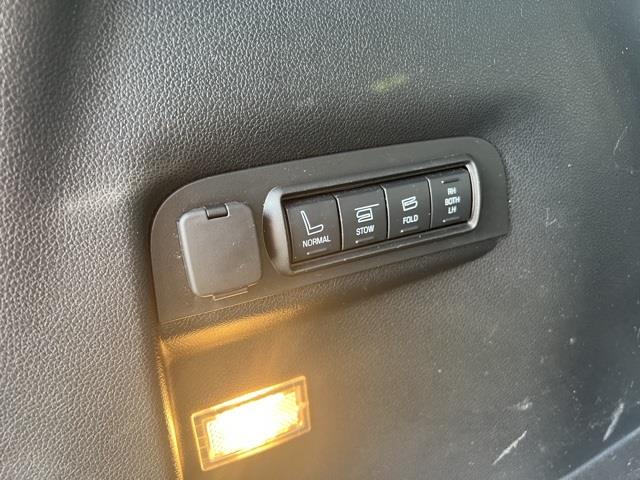 Used Ford Explorer Limited 2017 | Blasius Federal Road. Brookfield, Connecticut Used Ford Explorer Limited 2017 | Blasius Federal Road. Brookfield, Connecticut