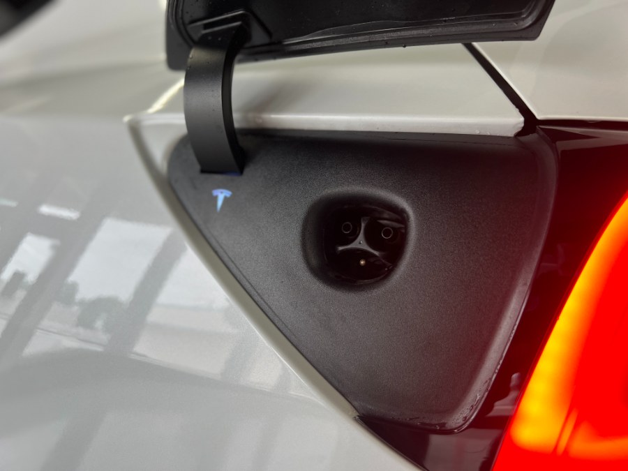 Used Tesla Model Y Long Range AWD 2021 | Exclusive Auto Group of Miami Inc. Miami, Florida Used Tesla Model Y Long Range AWD 2021 | Exclusive Auto Group of Miami Inc. Miami, Florida