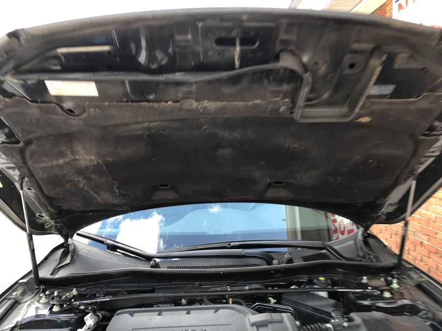 2014 Honda Accord Sedan 4dr V6 Auto EX-L w/Navi, available for sale in Waterbury, Connecticut | National Auto Brokers, Inc.. Waterbury, Connecticut 2014 Honda Accord Sedan 4dr V6 Auto EX-L w/Navi, available for sale in Waterbury, Connecticut | National Auto Brokers, Inc.. Waterbury, Connecticut