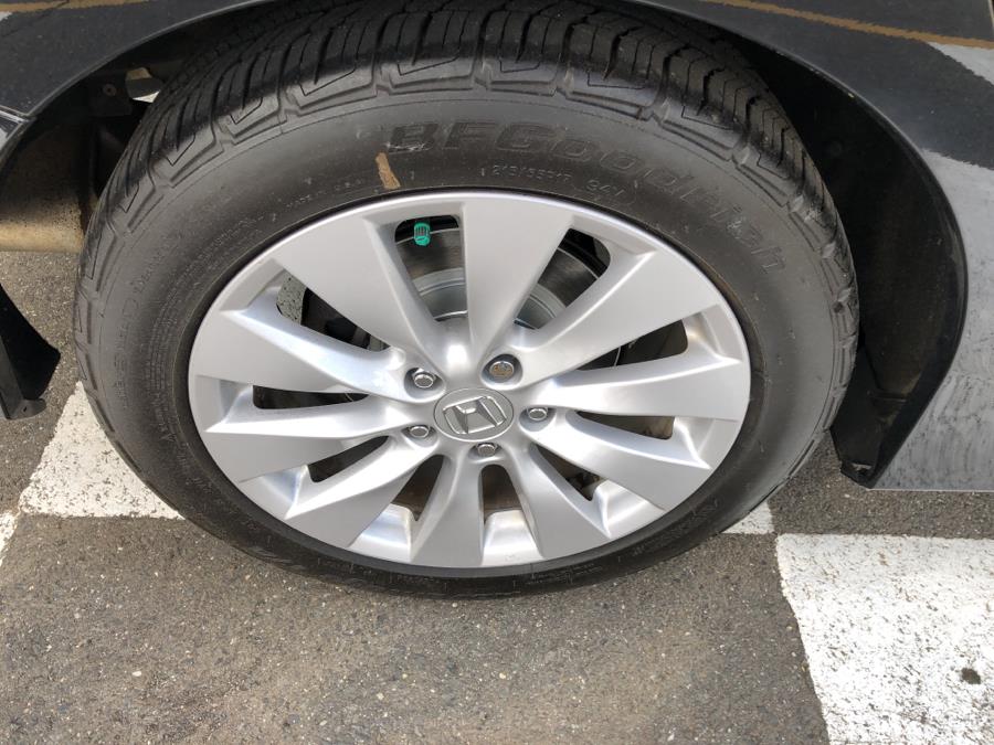 2014 Honda Accord Sedan 4dr V6 Auto EX-L w/Navi, available for sale in Waterbury, Connecticut | National Auto Brokers, Inc.. Waterbury, Connecticut 2014 Honda Accord Sedan 4dr V6 Auto EX-L w/Navi, available for sale in Waterbury, Connecticut | National Auto Brokers, Inc.. Waterbury, Connecticut