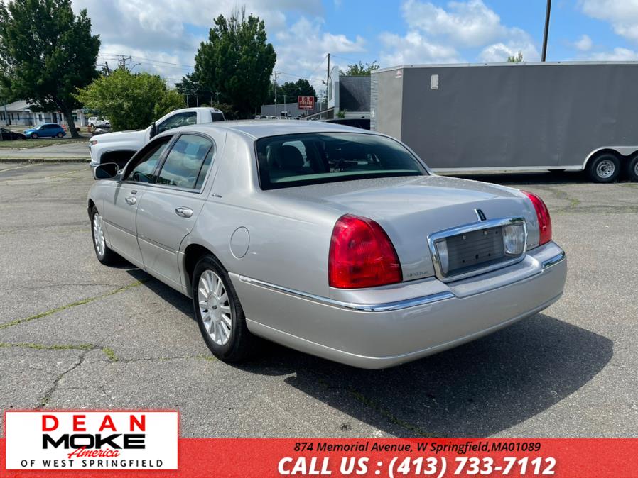 Used Lincoln Town Car 4dr Sdn Executive 2003 | Dean Moke America of West Springfield. W Springfield, Massachusetts Used Lincoln Town Car 4dr Sdn Executive 2003 | Dean Moke America of West Springfield. W Springfield, Massachusetts