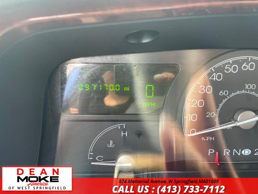 Used Lincoln Town Car 4dr Sdn Executive 2003 | Dean Moke America of West Springfield. W Springfield, Massachusetts Used Lincoln Town Car 4dr Sdn Executive 2003 | Dean Moke America of West Springfield. W Springfield, Massachusetts