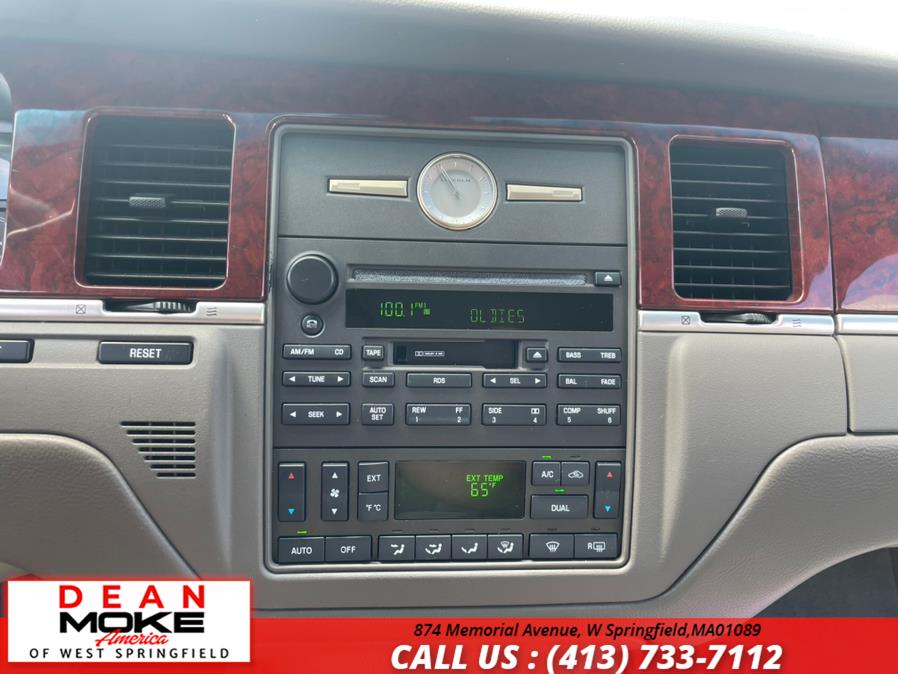 Used Lincoln Town Car 4dr Sdn Executive 2003 | Dean Moke America of West Springfield. W Springfield, Massachusetts Used Lincoln Town Car 4dr Sdn Executive 2003 | Dean Moke America of West Springfield. W Springfield, Massachusetts