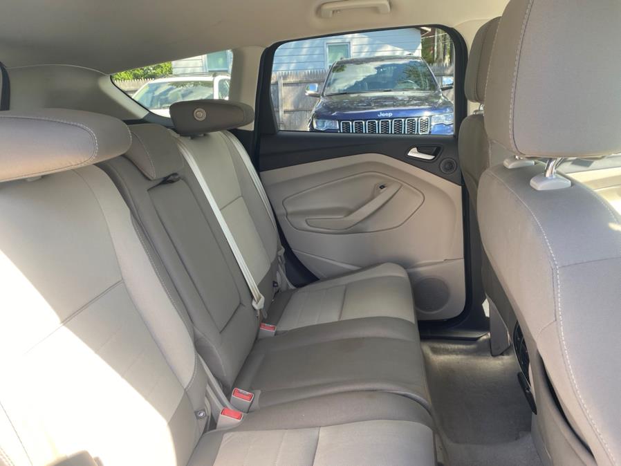 2015 Ford Escape 4WD 4dr SE, available for sale in Agawam, Massachusetts | Malkoon Motors. Agawam, Massachusetts 2015 Ford Escape 4WD 4dr SE, available for sale in Agawam, Massachusetts | Malkoon Motors. Agawam, Massachusetts
