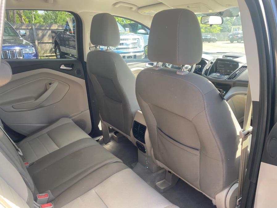 2015 Ford Escape 4WD 4dr SE, available for sale in Agawam, Massachusetts | Malkoon Motors. Agawam, Massachusetts 2015 Ford Escape 4WD 4dr SE, available for sale in Agawam, Massachusetts | Malkoon Motors. Agawam, Massachusetts