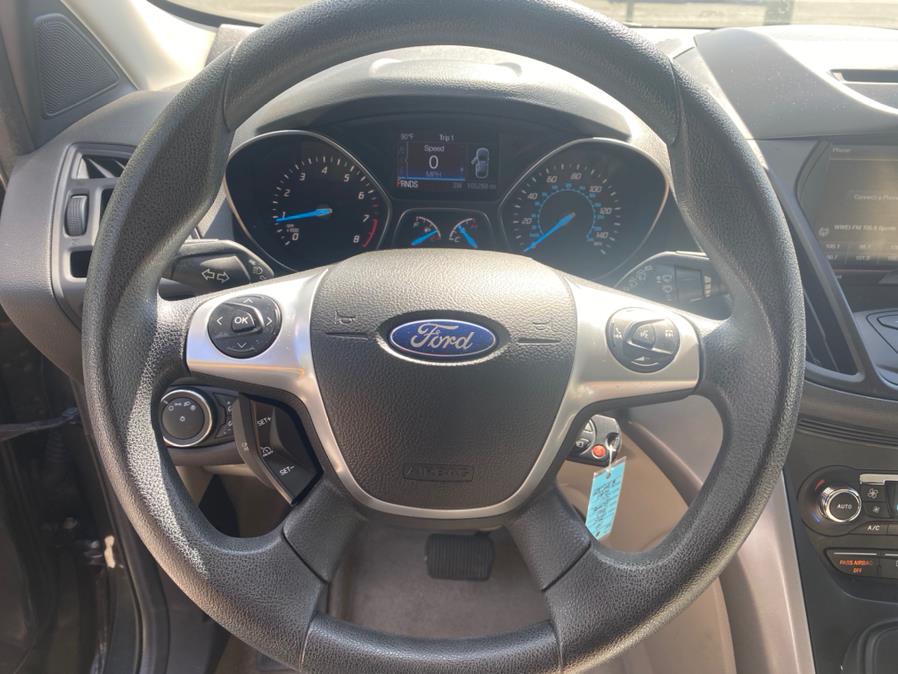 2015 Ford Escape 4WD 4dr SE, available for sale in Agawam, Massachusetts | Malkoon Motors. Agawam, Massachusetts 2015 Ford Escape 4WD 4dr SE, available for sale in Agawam, Massachusetts | Malkoon Motors. Agawam, Massachusetts