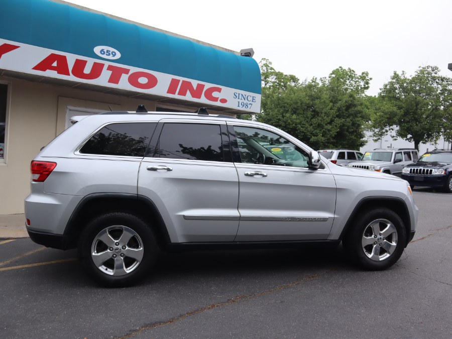 2011 Jeep Grand Cherokee 4WD 4dr Limited, available for sale in Huntington Station, New York | My Auto Inc.. Huntington Station, New York 2011 Jeep Grand Cherokee 4WD 4dr Limited, available for sale in Huntington Station, New York | My Auto Inc.. Huntington Station, New York