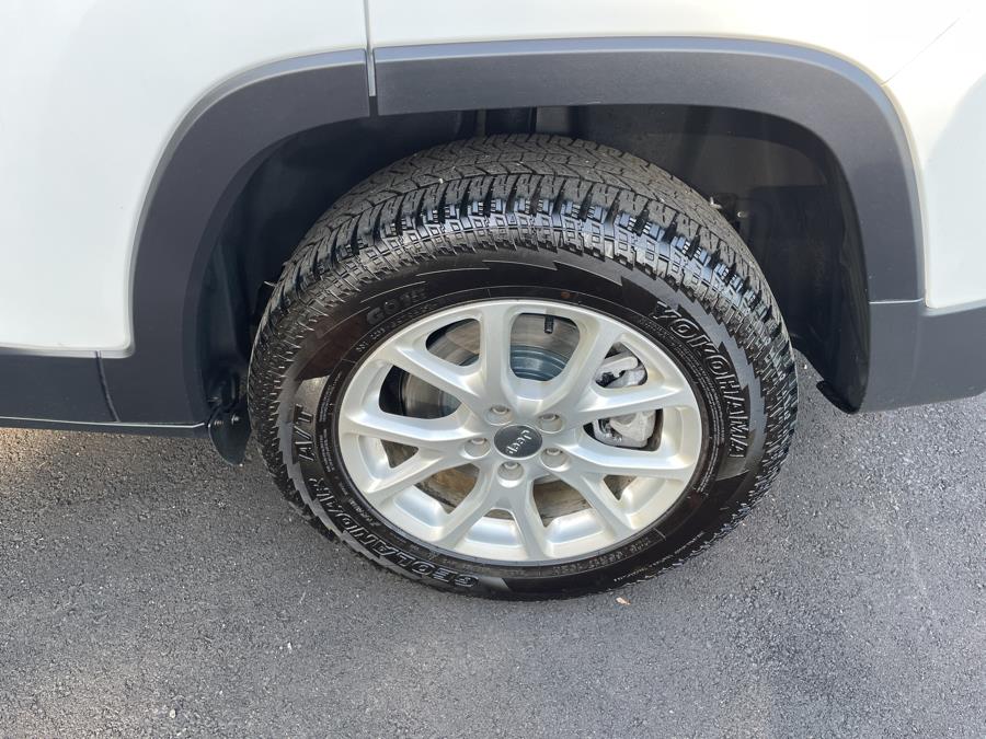 2018 Jeep Cherokee Latitude 4x4, available for sale in Hartford, Connecticut | Lex Autos LLC. Hartford, Connecticut 2018 Jeep Cherokee Latitude 4x4, available for sale in Hartford, Connecticut | Lex Autos LLC. Hartford, Connecticut