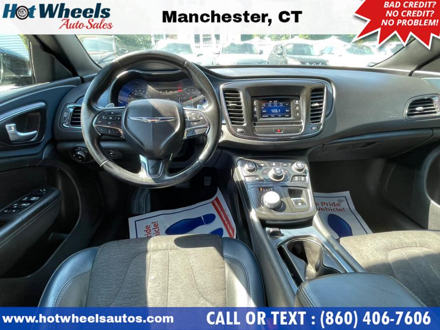 Used Chrysler 200 4dr Sdn S AWD 2016 | Hot Wheels Auto Sales LLC. Manchester, Connecticut Used Chrysler 200 4dr Sdn S AWD 2016 | Hot Wheels Auto Sales LLC. Manchester, Connecticut