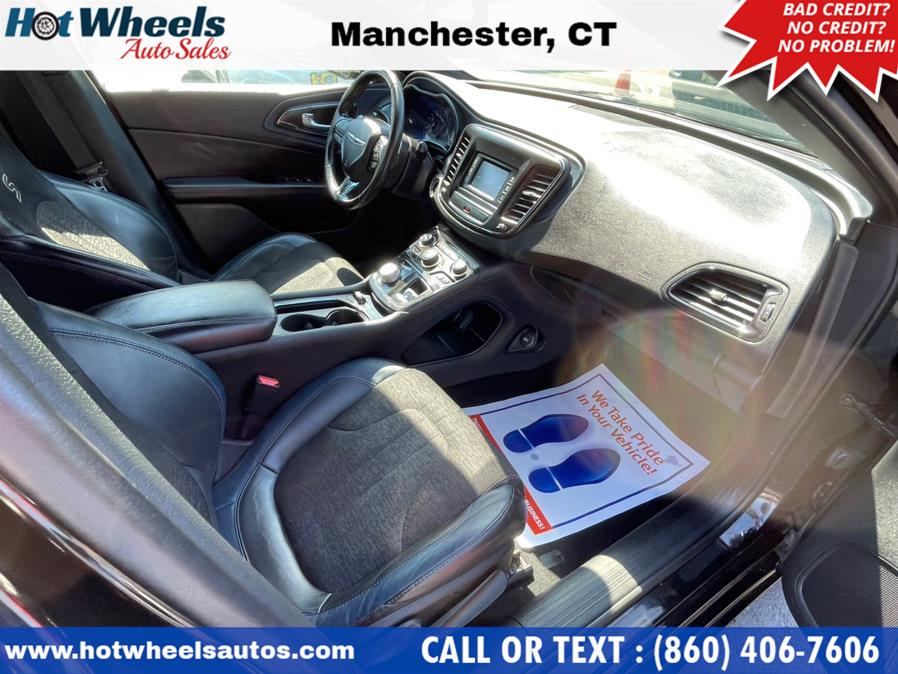Used Chrysler 200 4dr Sdn S AWD 2016 | Hot Wheels Auto Sales LLC. Manchester, Connecticut Used Chrysler 200 4dr Sdn S AWD 2016 | Hot Wheels Auto Sales LLC. Manchester, Connecticut