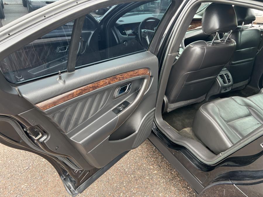 2015 Ford Taurus 4dr Sdn Limited FWD, available for sale in Kissimmee, Florida | Central florida Auto Trader. Kissimmee, Florida 2015 Ford Taurus 4dr Sdn Limited FWD, available for sale in Kissimmee, Florida | Central florida Auto Trader. Kissimmee, Florida
