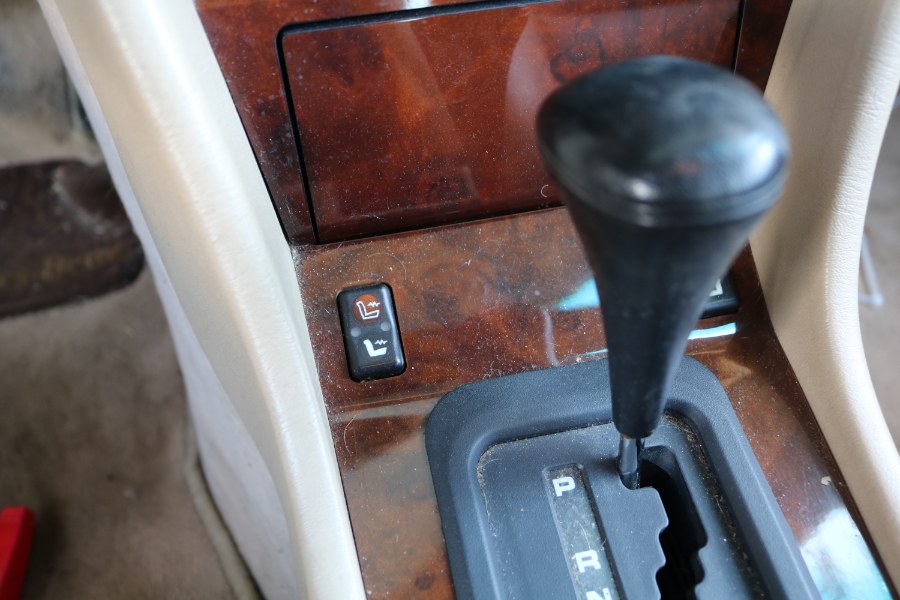 Used Mercedes-Benz E-Class E420 1994 | Dealmax Motors LLC. Bristol, Connecticut Used Mercedes-Benz E-Class E420 1994 | Dealmax Motors LLC. Bristol, Connecticut