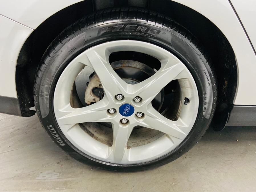 Used Ford Focus 4dr Sdn Titanium 2013 | East Coast Auto Group. Linden, New Jersey Used Ford Focus 4dr Sdn Titanium 2013 | East Coast Auto Group. Linden, New Jersey