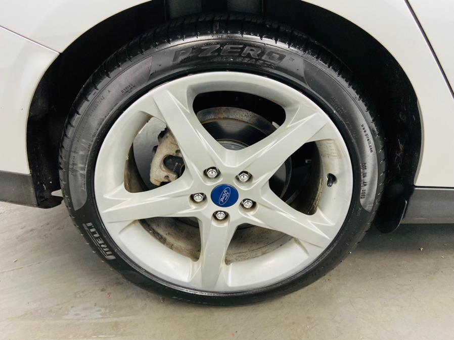 Used Ford Focus 4dr Sdn Titanium 2013 | East Coast Auto Group. Linden, New Jersey Used Ford Focus 4dr Sdn Titanium 2013 | East Coast Auto Group. Linden, New Jersey