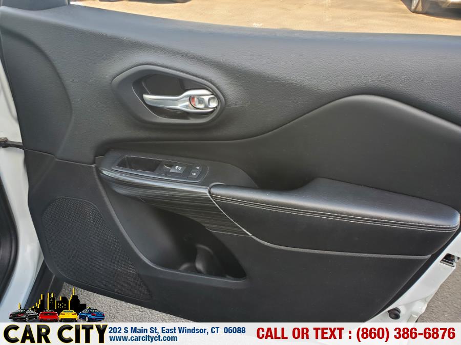 Used Jeep Cherokee 4WD 4dr Limited 2014 | Car City LLC. East Windsor, Connecticut Used Jeep Cherokee 4WD 4dr Limited 2014 | Car City LLC. East Windsor, Connecticut