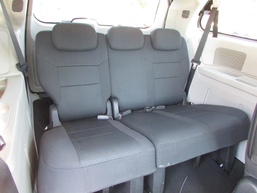 Used Dodge Grand Caravan 4dr Wgn Crew 2010 | United Auto Sales of E Windsor, Inc. East Windsor, Connecticut Used Dodge Grand Caravan 4dr Wgn Crew 2010 | United Auto Sales of E Windsor, Inc. East Windsor, Connecticut