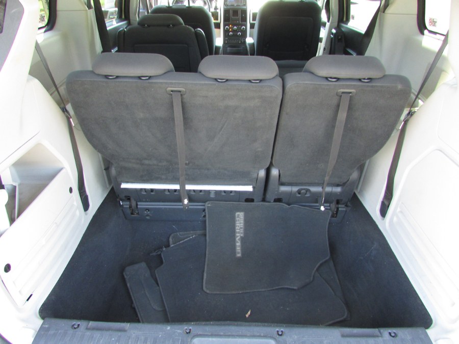 Used Dodge Grand Caravan 4dr Wgn Crew 2010 | United Auto Sales of E Windsor, Inc. East Windsor, Connecticut Used Dodge Grand Caravan 4dr Wgn Crew 2010 | United Auto Sales of E Windsor, Inc. East Windsor, Connecticut