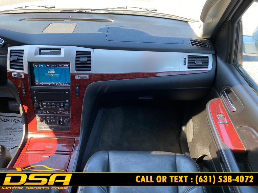 2007 Cadillac Escalade AWD 4dr, available for sale in Commack, New York | DSA Motor Sports Corp. Commack, New York 2007 Cadillac Escalade AWD 4dr, available for sale in Commack, New York | DSA Motor Sports Corp. Commack, New York