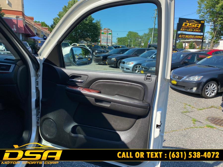2007 Cadillac Escalade AWD 4dr, available for sale in Commack, New York | DSA Motor Sports Corp. Commack, New York 2007 Cadillac Escalade AWD 4dr, available for sale in Commack, New York | DSA Motor Sports Corp. Commack, New York
