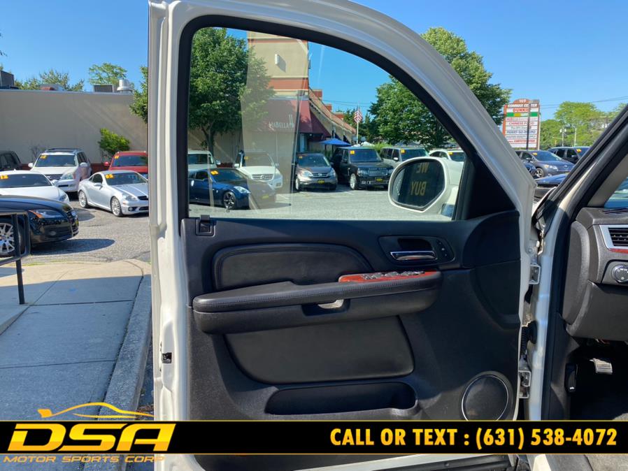 2007 Cadillac Escalade AWD 4dr, available for sale in Commack, New York | DSA Motor Sports Corp. Commack, New York 2007 Cadillac Escalade AWD 4dr, available for sale in Commack, New York | DSA Motor Sports Corp. Commack, New York