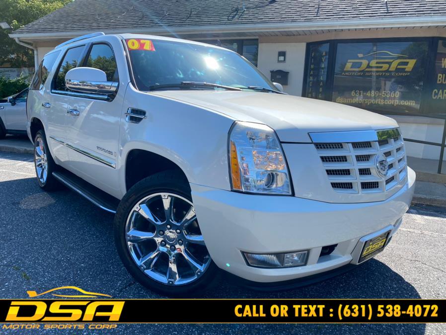 2007 Cadillac Escalade AWD 4dr, available for sale in Commack, New York | DSA Motor Sports Corp. Commack, New York 2007 Cadillac Escalade AWD 4dr, available for sale in Commack, New York | DSA Motor Sports Corp. Commack, New York