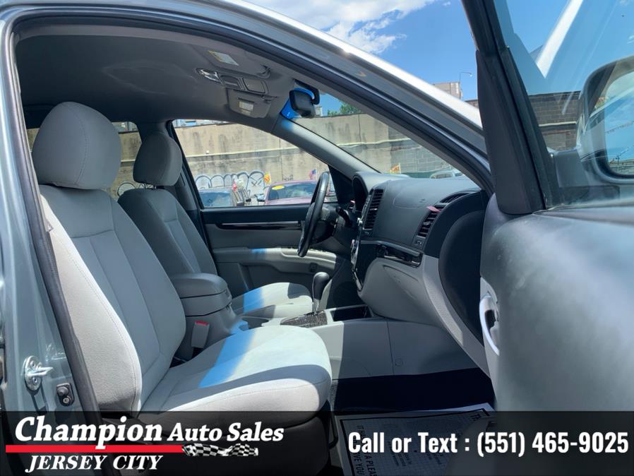 2009 Hyundai Santa Fe AWD 4dr Auto SE, available for sale in Jersey City, New Jersey | Champion Auto Sales. Jersey City, New Jersey 2009 Hyundai Santa Fe AWD 4dr Auto SE, available for sale in Jersey City, New Jersey | Champion Auto Sales. Jersey City, New Jersey