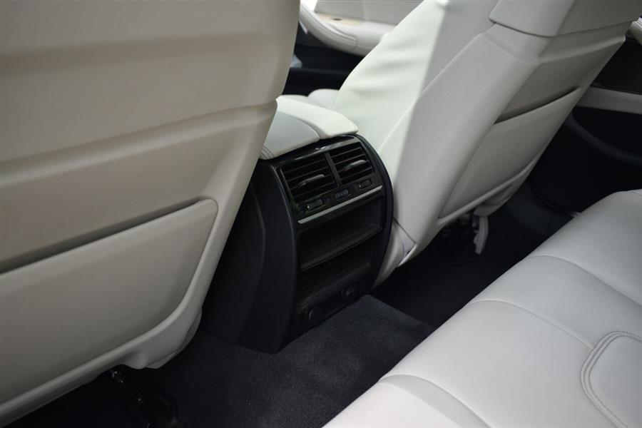 2018 BMW 5 Series 540i xDrive AWD 4dr Sedan, available for sale in Great Neck, New York | Camy Cars. Great Neck, New York 2018 BMW 5 Series 540i xDrive AWD 4dr Sedan, available for sale in Great Neck, New York | Camy Cars. Great Neck, New York