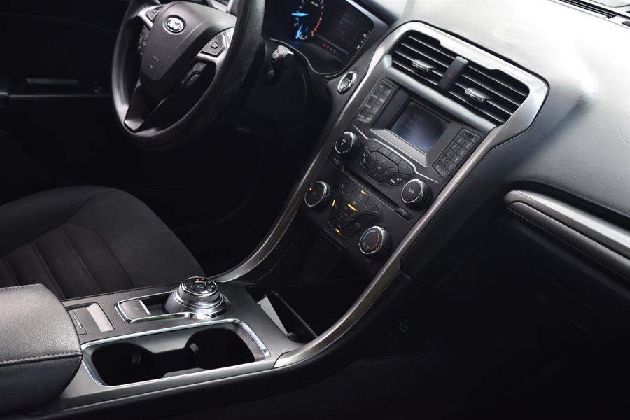 2017 Ford Fusion SE 4dr Sedan, available for sale in Great Neck, New York | Camy Cars. Great Neck, New York 2017 Ford Fusion SE 4dr Sedan, available for sale in Great Neck, New York | Camy Cars. Great Neck, New York