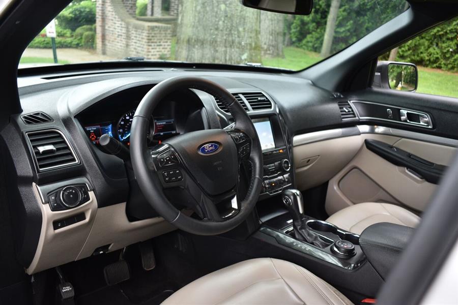 2019 Ford Explorer XLT AWD 4dr SUV, available for sale in Great Neck, New York | Camy Cars. Great Neck, New York 2019 Ford Explorer XLT AWD 4dr SUV, available for sale in Great Neck, New York | Camy Cars. Great Neck, New York