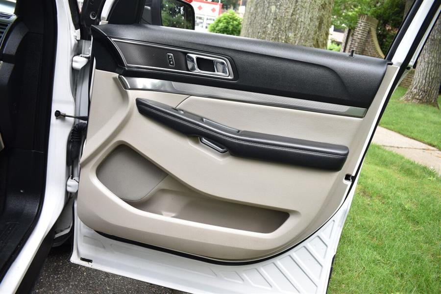 2019 Ford Explorer XLT AWD 4dr SUV, available for sale in Great Neck, New York | Camy Cars. Great Neck, New York 2019 Ford Explorer XLT AWD 4dr SUV, available for sale in Great Neck, New York | Camy Cars. Great Neck, New York