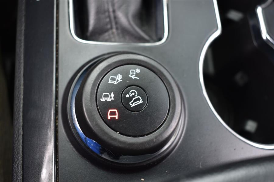2019 Ford Explorer XLT AWD 4dr SUV, available for sale in Great Neck, New York | Camy Cars. Great Neck, New York 2019 Ford Explorer XLT AWD 4dr SUV, available for sale in Great Neck, New York | Camy Cars. Great Neck, New York