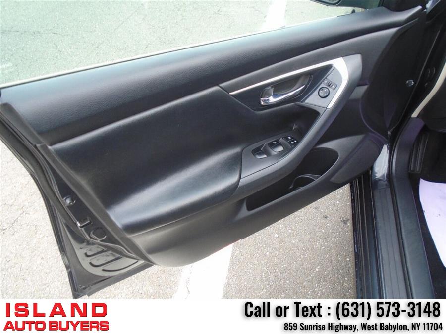 Used Nissan Altima 2.5 S 4dr Sedan 2013 | Island Auto Buyers. West Babylon, New York Used Nissan Altima 2.5 S 4dr Sedan 2013 | Island Auto Buyers. West Babylon, New York