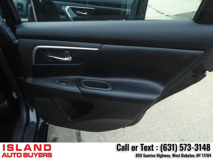 Used Nissan Altima 2.5 S 4dr Sedan 2013 | Island Auto Buyers. West Babylon, New York Used Nissan Altima 2.5 S 4dr Sedan 2013 | Island Auto Buyers. West Babylon, New York