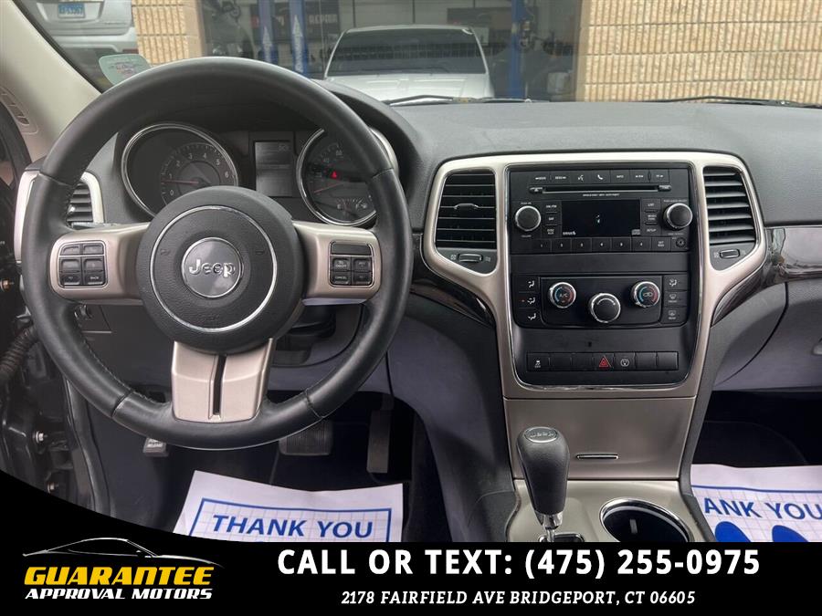 Used Jeep Grand Cherokee Laredo 4x4 4dr SUV 2013 | Guarantee Approval Motors. Bridgeport, Connecticut Used Jeep Grand Cherokee Laredo 4x4 4dr SUV 2013 | Guarantee Approval Motors. Bridgeport, Connecticut