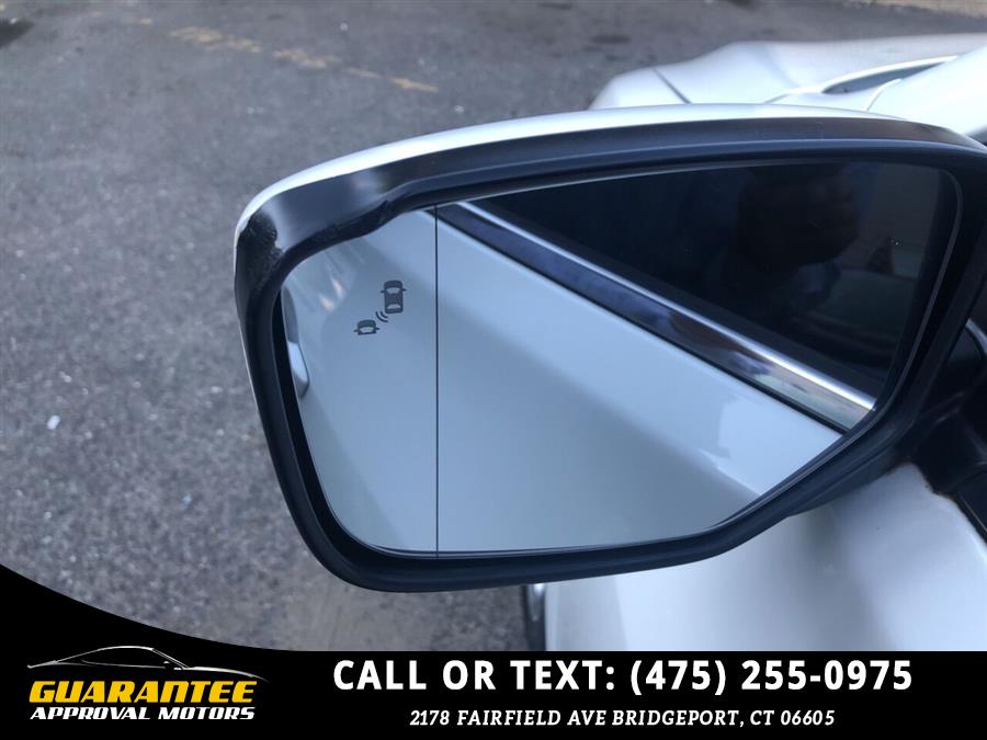 2016 Acura Ilx w/Premium 4dr Sedan Package, available for sale in Bridgeport, Connecticut | Guarantee Approval Motors. Bridgeport, Connecticut 2016 Acura Ilx w/Premium 4dr Sedan Package, available for sale in Bridgeport, Connecticut | Guarantee Approval Motors. Bridgeport, Connecticut