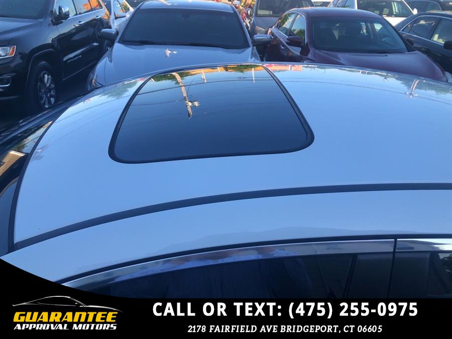 2016 Acura Ilx w/Premium 4dr Sedan Package, available for sale in Bridgeport, Connecticut | Guarantee Approval Motors. Bridgeport, Connecticut 2016 Acura Ilx w/Premium 4dr Sedan Package, available for sale in Bridgeport, Connecticut | Guarantee Approval Motors. Bridgeport, Connecticut