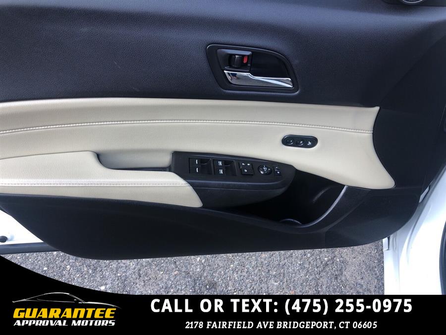 2016 Acura Ilx w/Premium 4dr Sedan Package, available for sale in Bridgeport, Connecticut | Guarantee Approval Motors. Bridgeport, Connecticut 2016 Acura Ilx w/Premium 4dr Sedan Package, available for sale in Bridgeport, Connecticut | Guarantee Approval Motors. Bridgeport, Connecticut