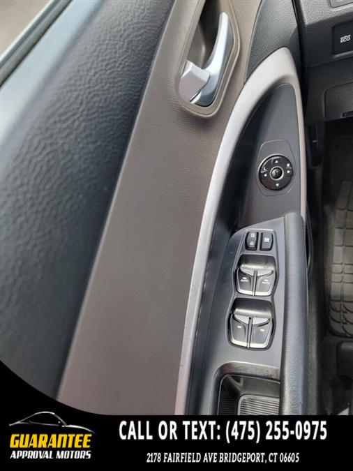 Used Hyundai Santa Fe Sport 2.4L AWD 4dr SUV 2015 | Guarantee Approval Motors. Bridgeport, Connecticut Used Hyundai Santa Fe Sport 2.4L AWD 4dr SUV 2015 | Guarantee Approval Motors. Bridgeport, Connecticut