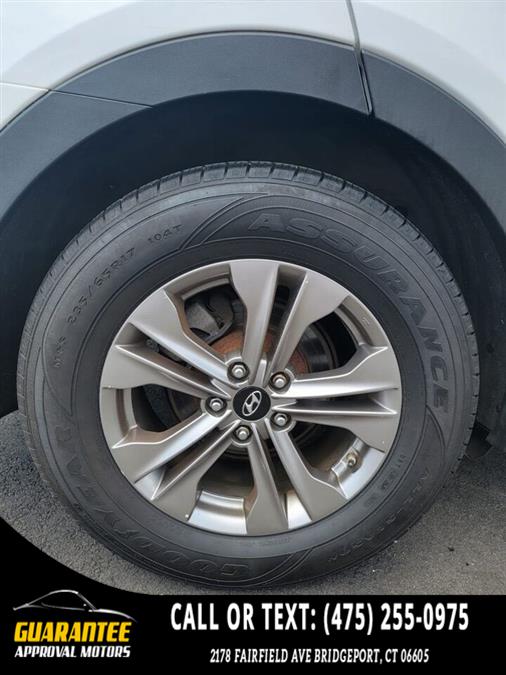 Used Hyundai Santa Fe Sport 2.4L AWD 4dr SUV 2015 | Guarantee Approval Motors. Bridgeport, Connecticut Used Hyundai Santa Fe Sport 2.4L AWD 4dr SUV 2015 | Guarantee Approval Motors. Bridgeport, Connecticut