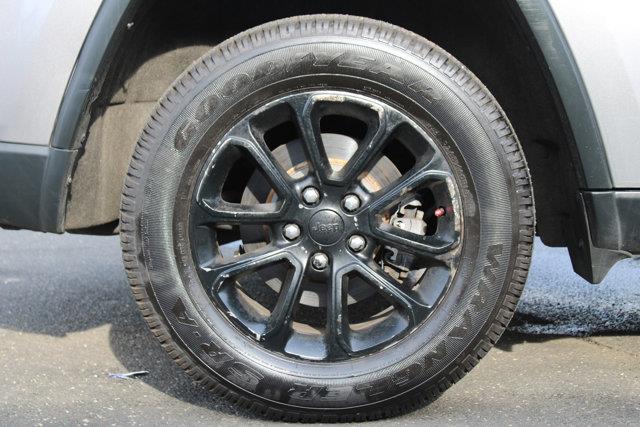 Used Jeep Grand Cherokee Limited 2015 | NY Luxury Motors. Elmont, New York Used Jeep Grand Cherokee Limited 2015 | NY Luxury Motors. Elmont, New York