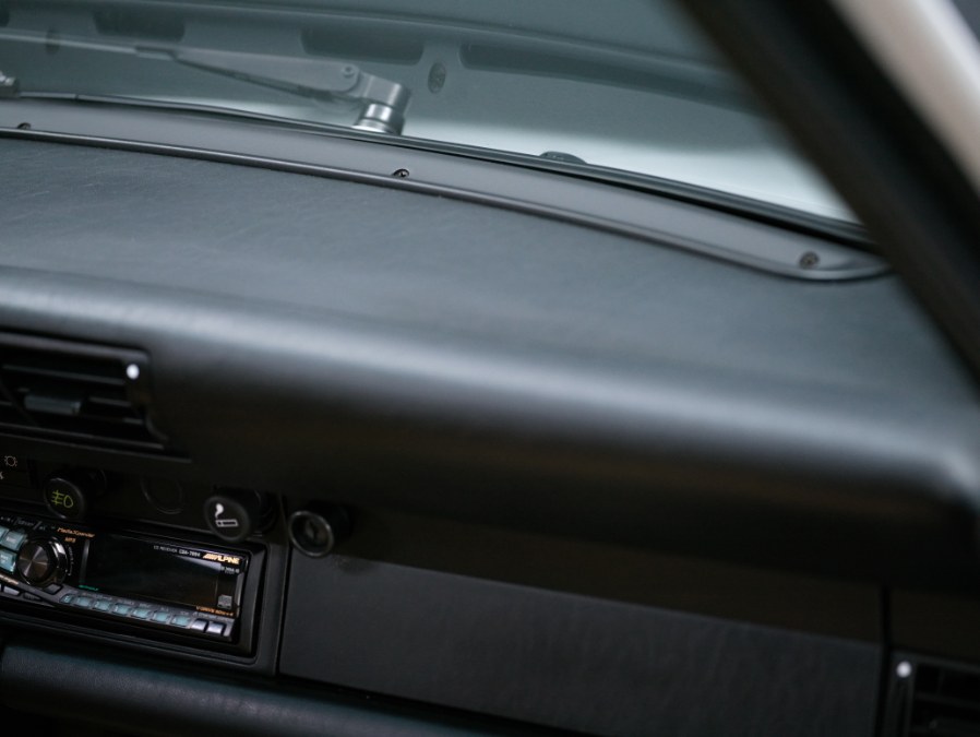 Used Porsche 911 Carrera 2dr Coupe 4-Spd Turbo 1987 | Meccanic Shop North Inc. North Salem, New York Used Porsche 911 Carrera 2dr Coupe 4-Spd Turbo 1987 | Meccanic Shop North Inc. North Salem, New York